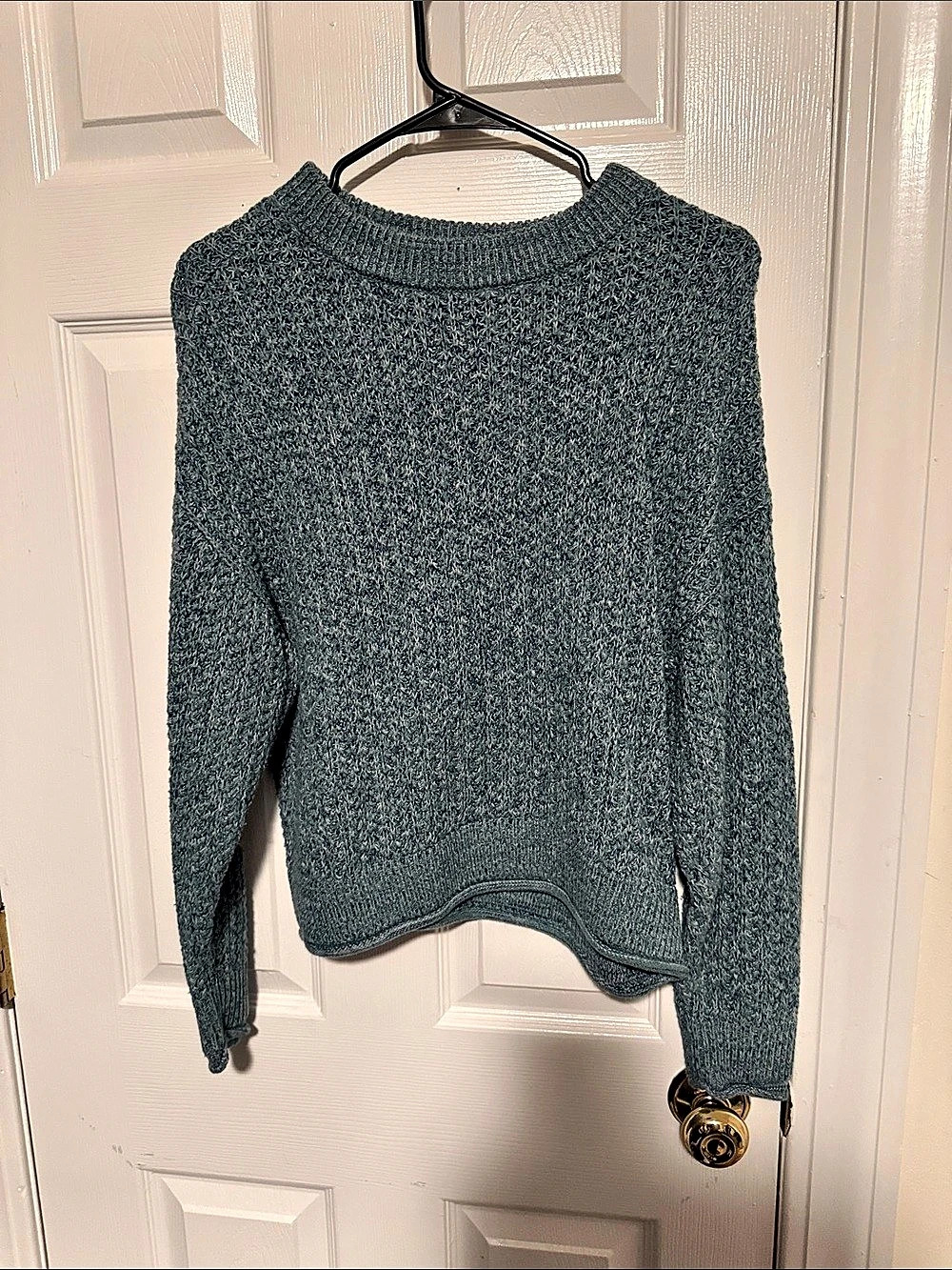 Universal Thread Crew Neck Sweater in Blue Size Medium